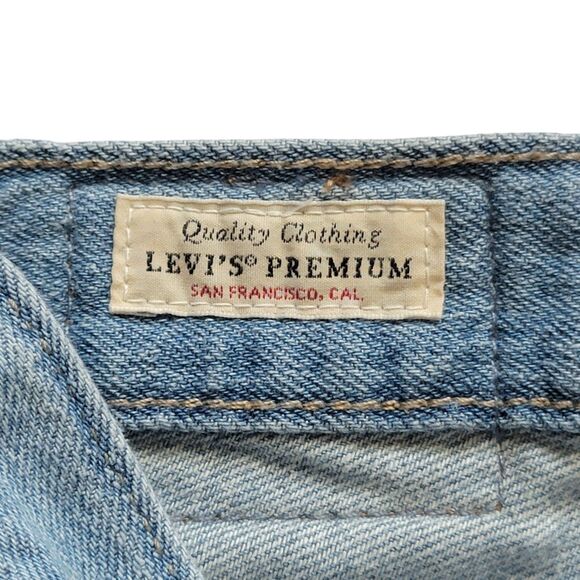 Levi's Women's High Rise Jeans - Light Blue - Picture 10 of 10